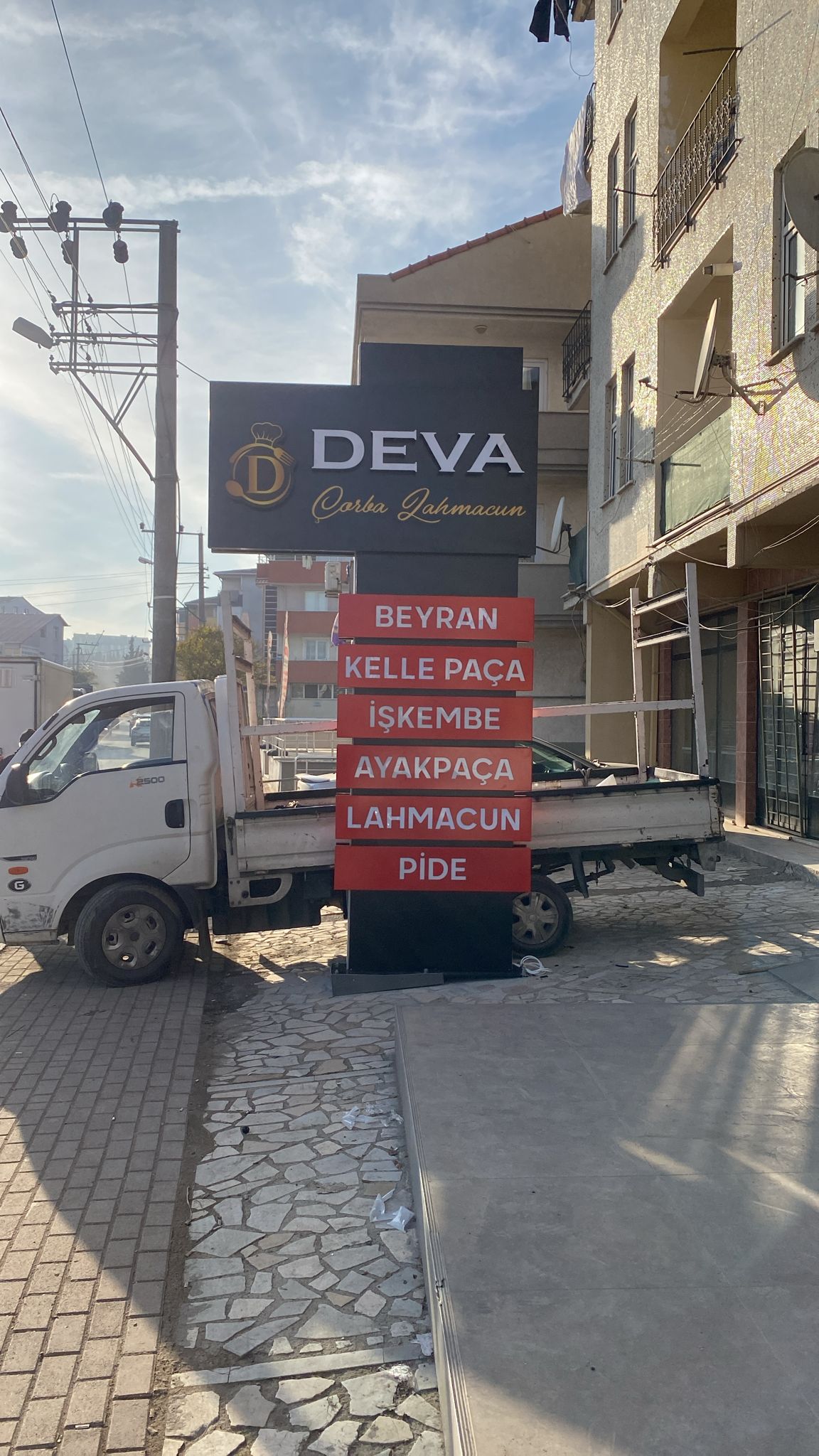 Totem / Pylon Tabelalar - Görsel 1